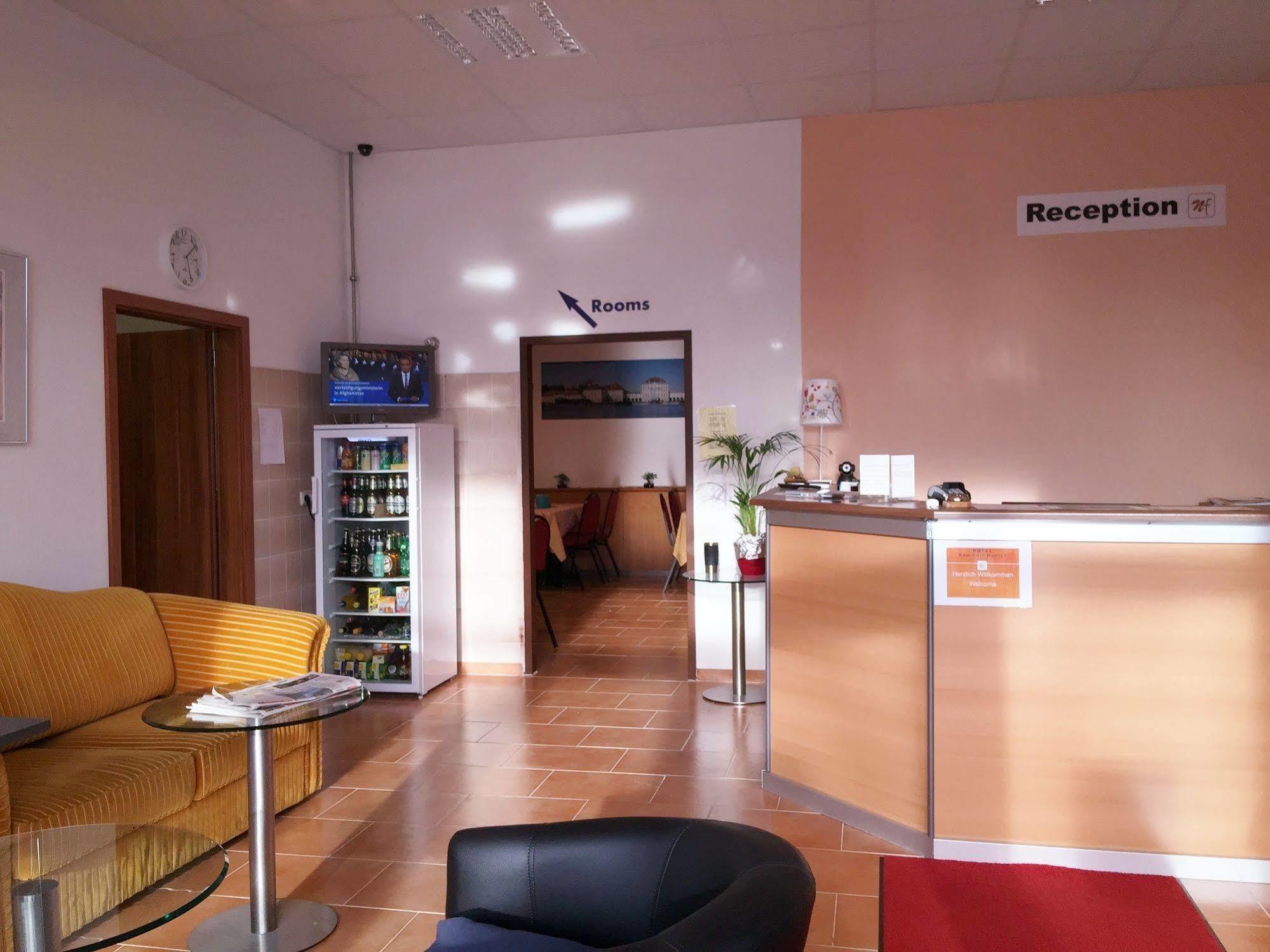 Hotel New Fair Munich Messe Екстер'єр фото