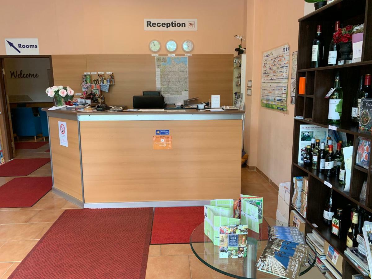 Hotel New Fair Munich Messe Екстер'єр фото